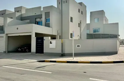 Villa - 4 Bedrooms - 5 Bathrooms for sale in Jannusan - Northern Governorate