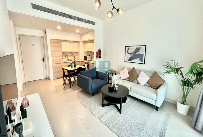 956339 - Property Image 2