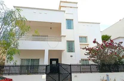 Villa - 4 Bedrooms - 4 Bathrooms for rent in Al Burhama - Manama - Capital Governorate