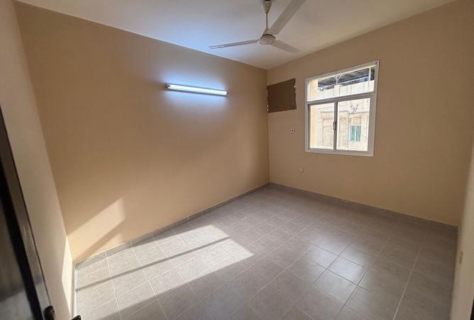 930286 - Property Image 2