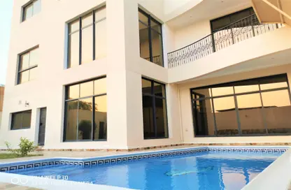 Pool image for: Villa - 4 Bedrooms - 5 Bathrooms for rent in Jannusan - Northern Governorate, Image 1