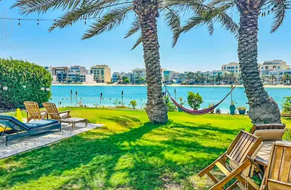فيلا - 5 غرف نوم - 7 حمامات للايجار في جزيرة تالا - أمواج - المحرق