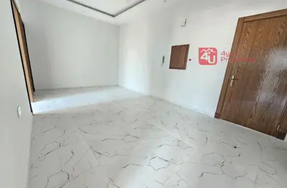 Apartment - 2 Bedrooms - 2 Bathrooms for rent in Salmaniya - Manama - Capital Governorate