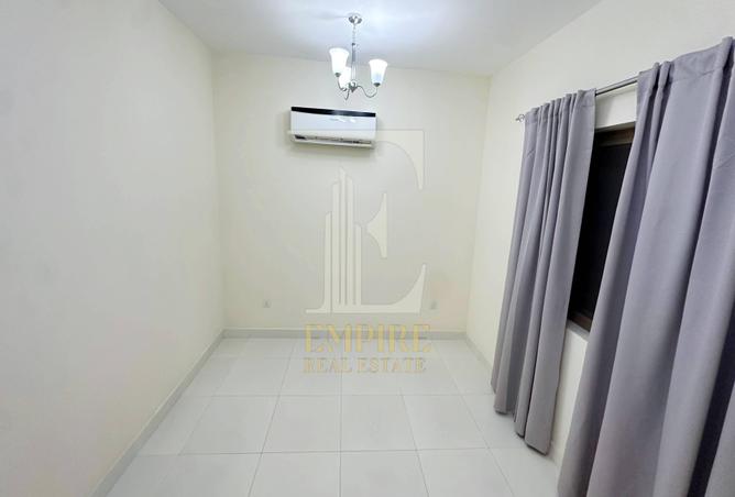 971115 - Property Image 3
