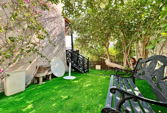 976345 - Property Image 2