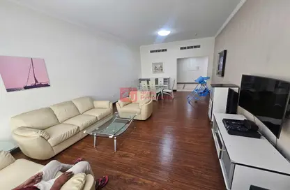 Apartment - 2 Bedrooms - 3 Bathrooms for rent in Al Burhama - Manama - Capital Governorate