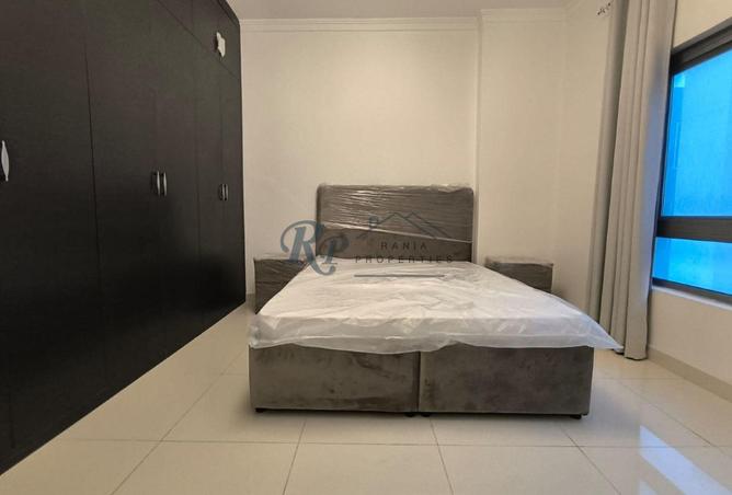 989378 - Property Image 2