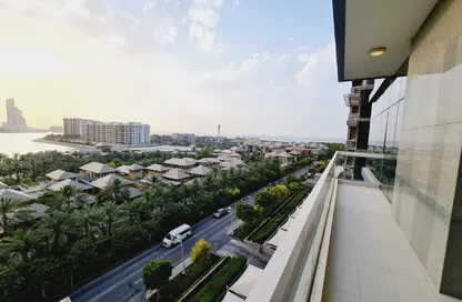 شقة - 3 غرف نوم - 4 حمامات للايجار في جزيرة الريف - محافظة العاصمة شقة - 3 غرف نوم - 4 حمامات للايجار في جزيرة الريف - محافظة العاصمة