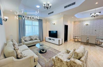 Apartment - 2 Bedrooms - 3 Bathrooms for rent in Al Juffair - Capital Governorate