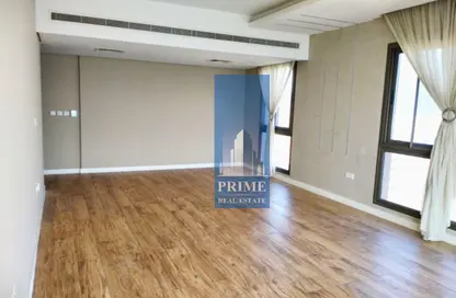 Apartment - 3 Bedrooms - 4 Bathrooms for rent in Hidd - Muharraq Governorate