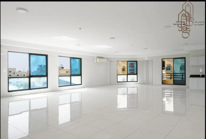 954442 - Property Image 3