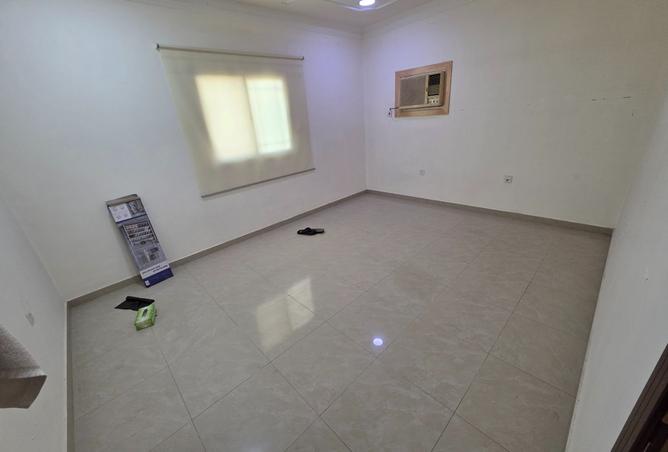 965390 - Property Image 2