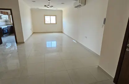 Apartment - 2 Bedrooms - 2 Bathrooms for rent in Riffa - Southern Governorate
