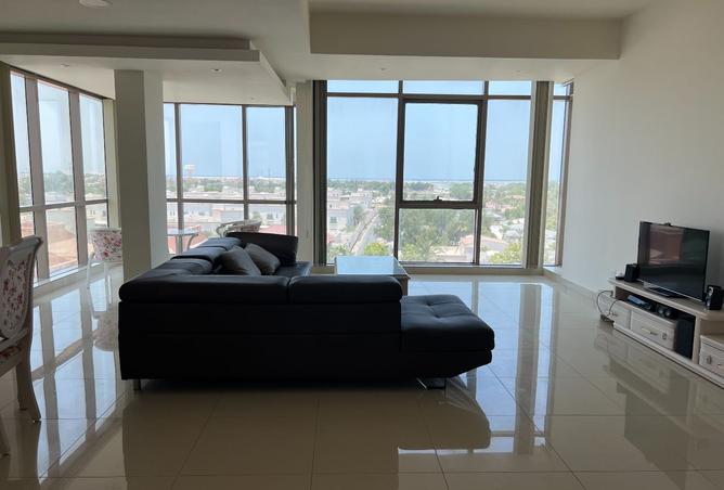 955025 - Property Image 2