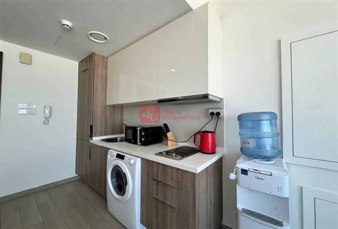 982500 - Property Image 3