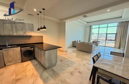 Apartment - 2 Bedrooms - 3 Bathrooms for rent in Um Al Hasam - Manama - Capital Governorate