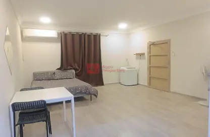 Apartment - Studio - 1 Bathroom for rent in Zinj - Manama - Capital Governorate