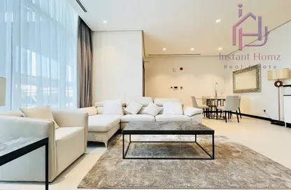 Duplex - 3 Bedrooms - 4 Bathrooms for rent in Reef Island - Capital Governorate