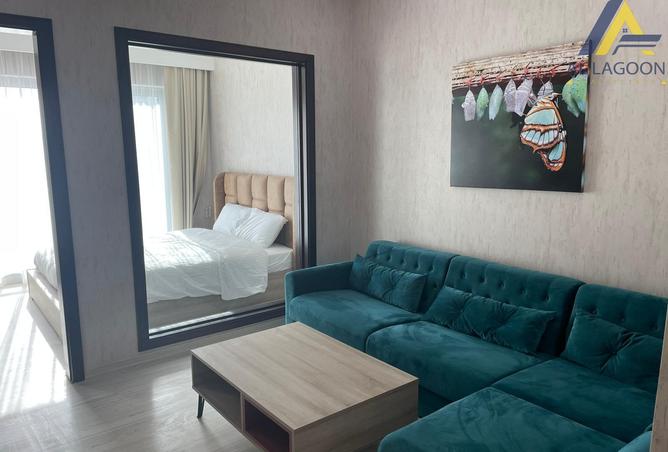 984802 - Property Image 2