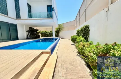 عمارة بالكامل - استوديو - 7 حمامات للايجار في الماحوز - المنامة - محافظة العاصمة