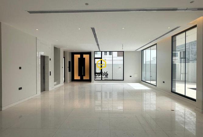 982857 - Property Image 3