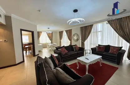 Apartment - 3 Bedrooms - 3 Bathrooms for rent in Al Juffair - Capital Governorate