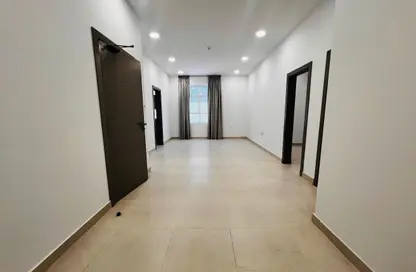 Apartment - 2 Bedrooms - 2 Bathrooms for rent in Tubli - Central Governorate
