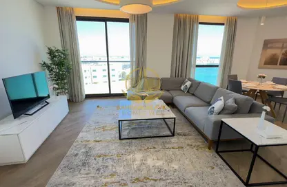 Apartment - 2 Bedrooms - 3 Bathrooms for rent in Amwaj Beachfront - Amwaj Islands - Muharraq Governorate