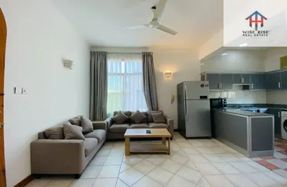Apartment - 2 Bedrooms - 2 Bathrooms for rent in Mahooz - Manama - Capital Governorate