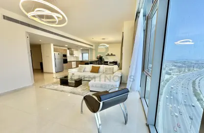 Living / Dining Room image for: Apartment - 2 Bedrooms - 2 Bathrooms for rent in Salmaniya - Manama - Capital Governorate, Image 1