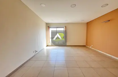 Office Space - Studio - 2 Bathrooms for rent in Zinj - Manama - Capital Governorate