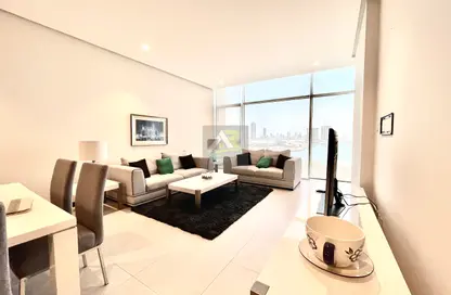 Apartment - 2 Bedrooms - 3 Bathrooms for rent in Reef Island - Capital Governorate