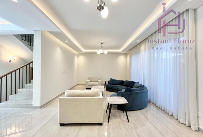 956843 - Property Image 2