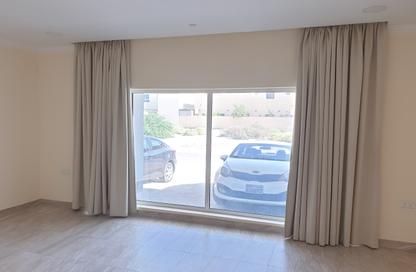 Apartment - 2 Bedrooms - 3 Bathrooms for rent in Shakhura - Northern Governorate