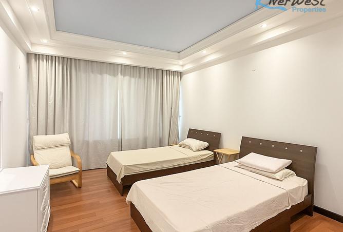 989533 - Property Image 3