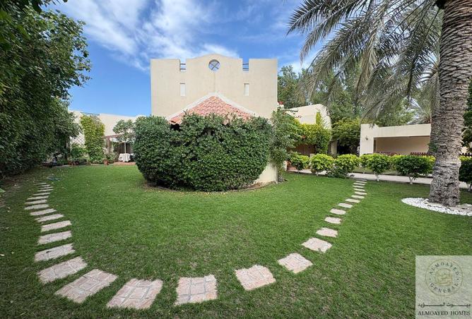 983766 - Property Image 2