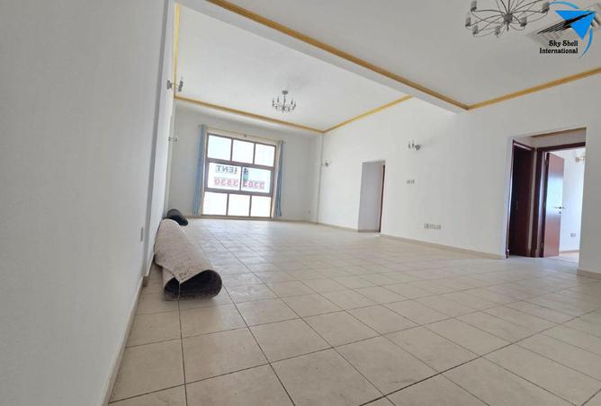 961453 - Property Image 2