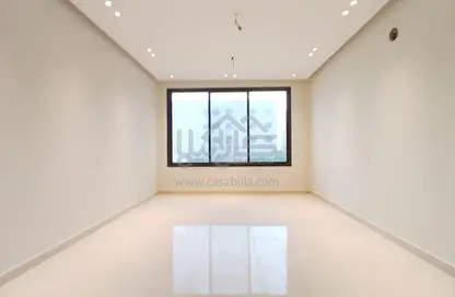 Apartment - 4 Bedrooms - 3 Bathrooms for sale in Hidd - Muharraq Governorate