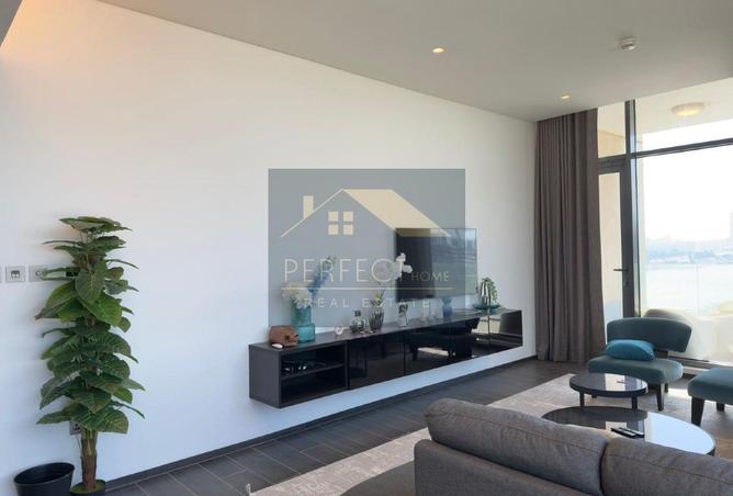 979209 - Property Image 2