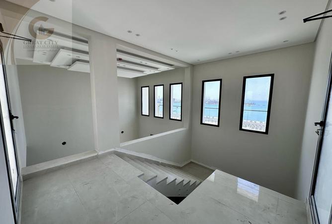 966860 - Property Image 3