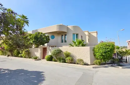 فيلا - 4 غرف نوم - 4 حمامات للبيع في الزنج - المنامة - محافظة العاصمة فيلا - 4 غرف نوم - 4 حمامات للبيع في الزنج - المنامة - محافظة العاصمة