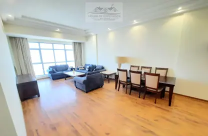 Living / Dining Room image for: Apartment - 3 Bedrooms - 4 Bathrooms for rent in Um Al Hasam - Manama - Capital Governorate, Image 1