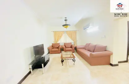Apartment - 2 Bedrooms - 2 Bathrooms for rent in Mahooz - Manama - Capital Governorate